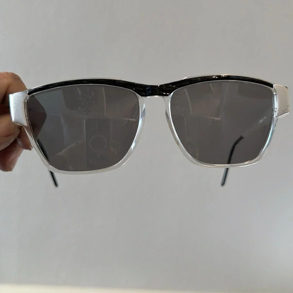 Vintage Laura Biagiotti Italy80’s Black Silver Sunglasses pristine with case